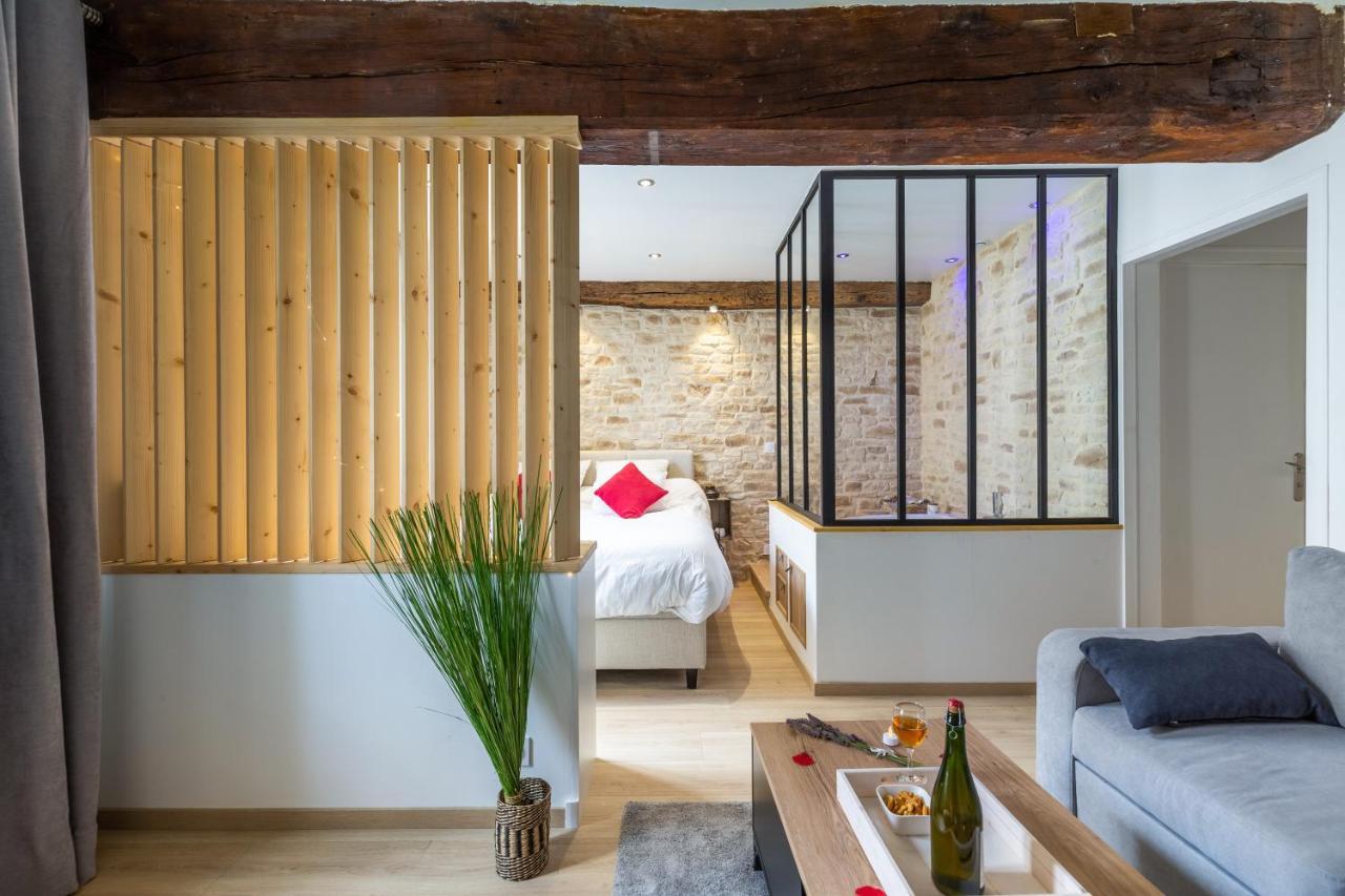 Cocon A Bulles Chic Vue Cathedrale Avec Spa-Jacuzzi Chartres Bagian luar foto